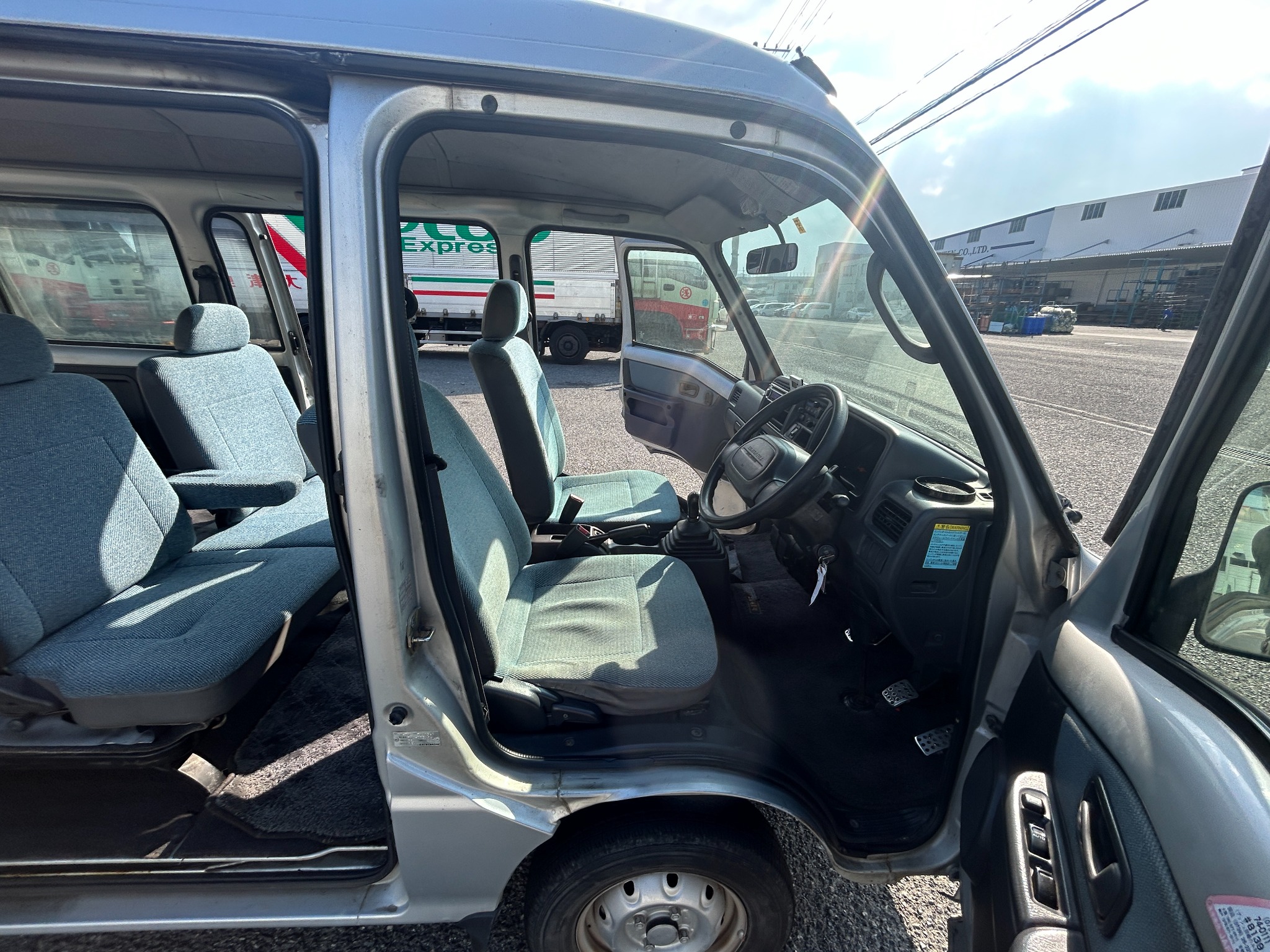 1999 Subaru Sambar Van photo 8